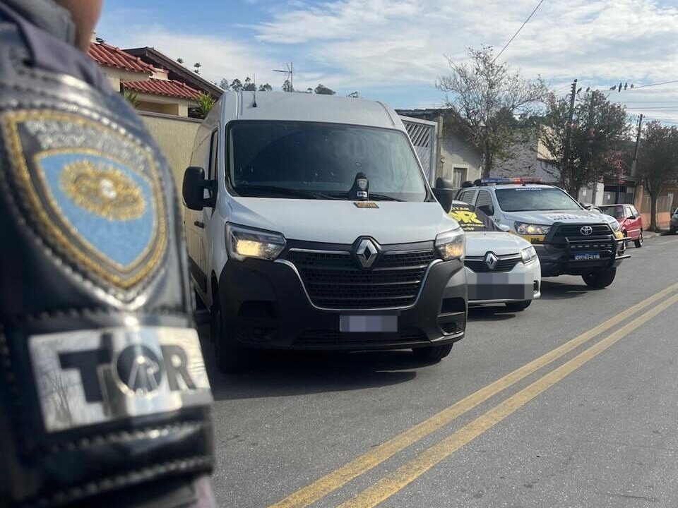 Polícia Rodoviária prende criminosos no interior de São Paulo e recupera carga hospitalar avaliada em R$ 3 milhões