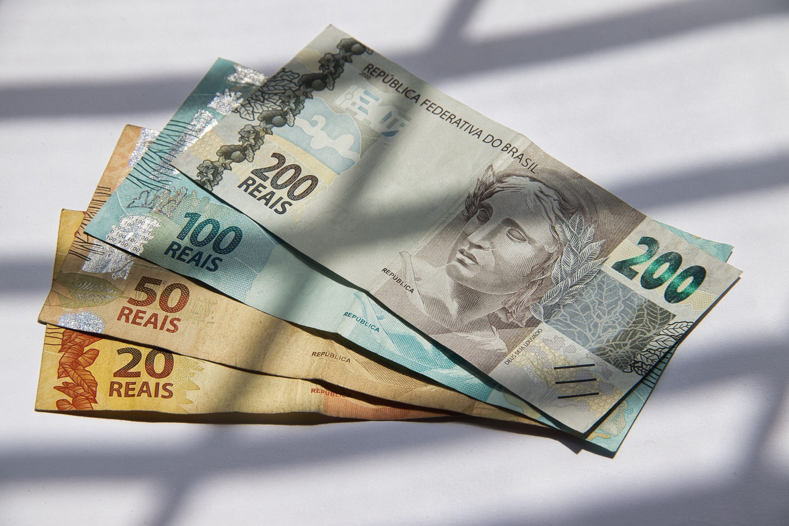 Negociação de dívidas cresce 27% em São Paulo e crescimento da inadimplência desacelera no país